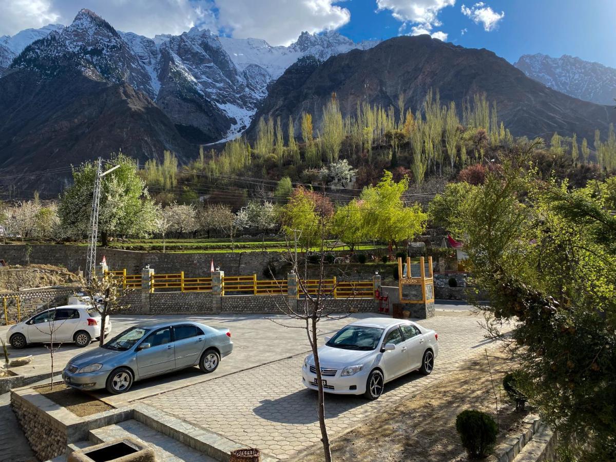 Dumani Nagar Hotel & Resort Karimabad  Экстерьер фото