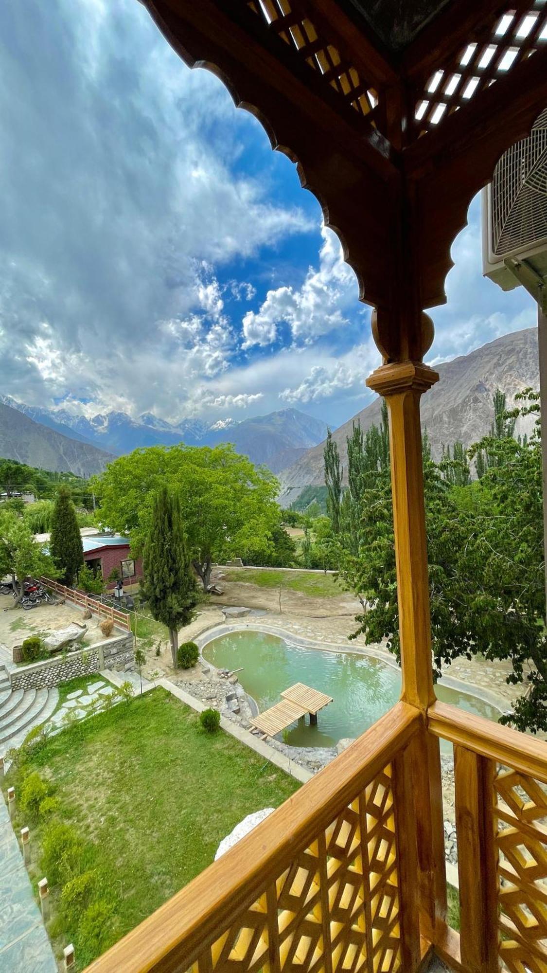 Dumani Nagar Hotel & Resort Karimabad  Экстерьер фото