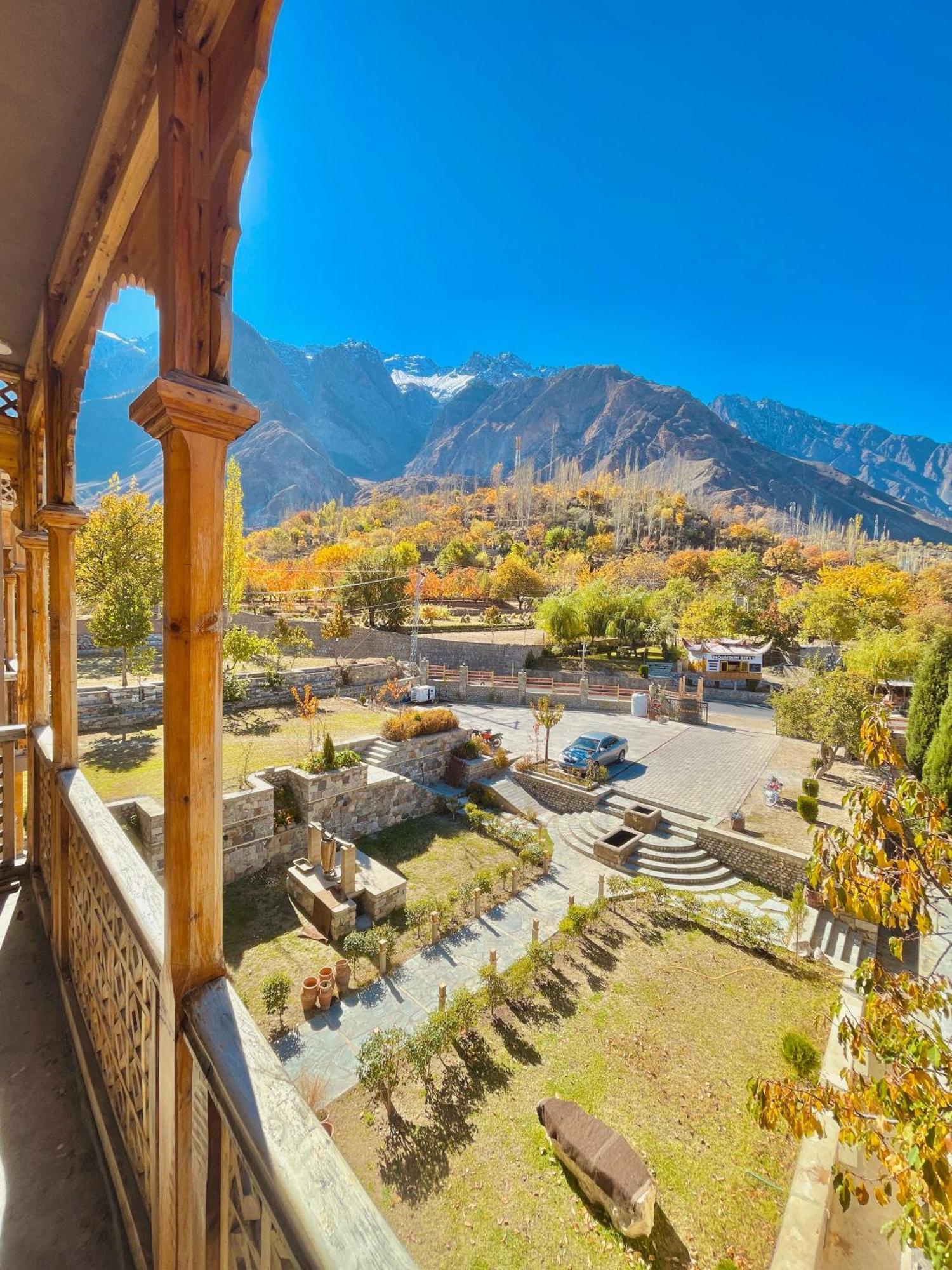 Dumani Nagar Hotel & Resort Karimabad  Экстерьер фото