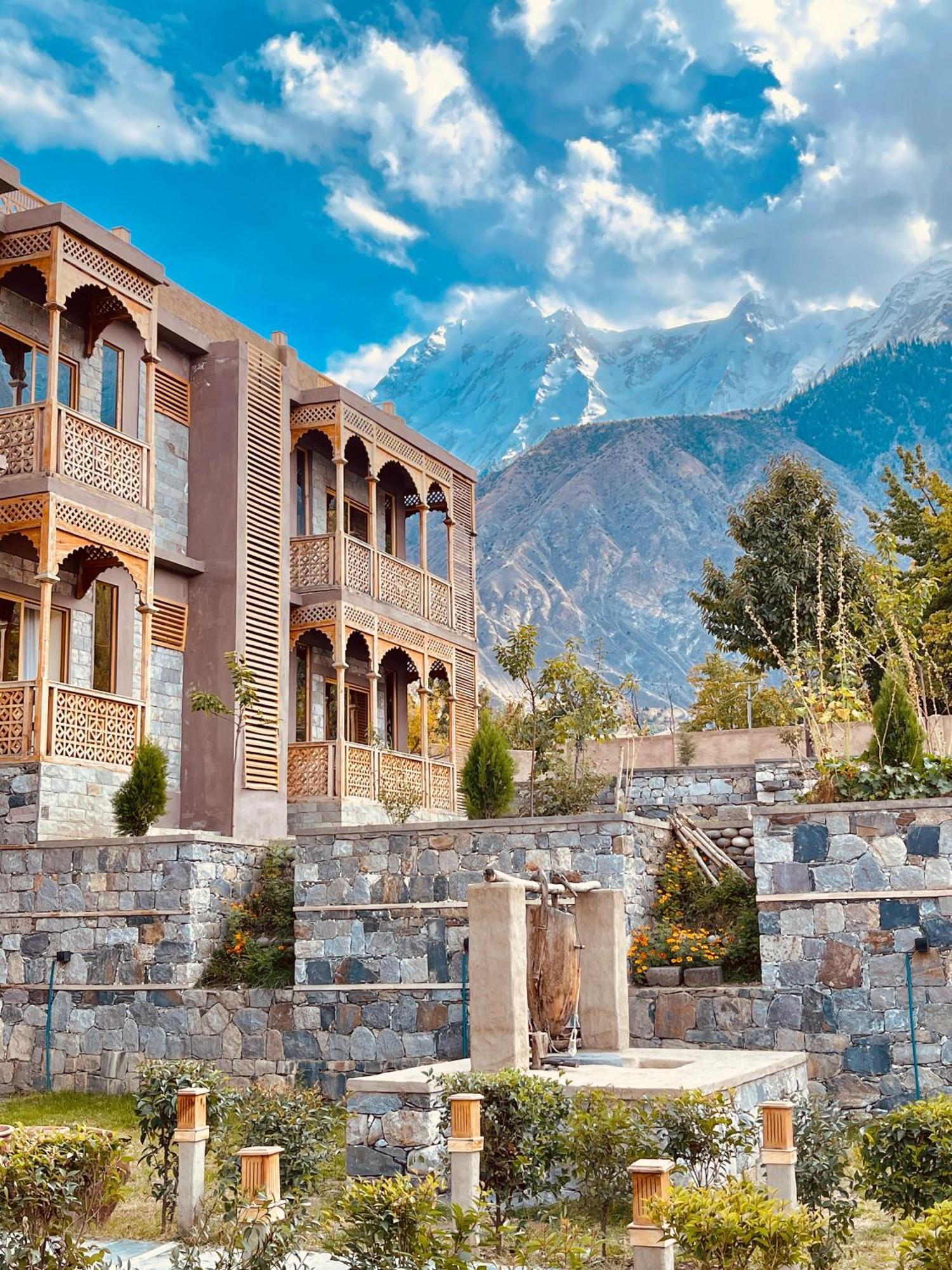 Dumani Nagar Hotel & Resort Karimabad  Экстерьер фото